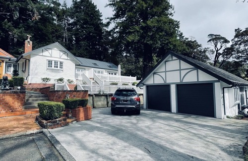 Silverstream Cottage | Heritage Meets Modern Living: Family-Friendly Comfort Awaits