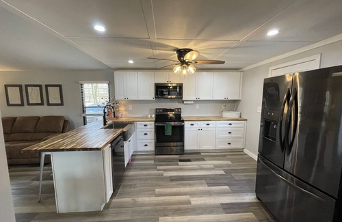 Autaugaville House | Discover Pet-Friendly Riverfront Retreat in Alabama