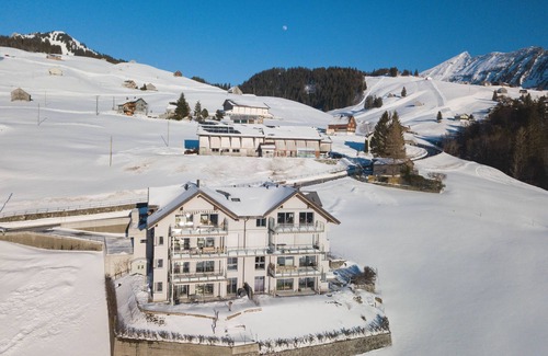 Amden Apartment | Stylish 2-Bedroom Apartment with Pool and Family-Friendly Amenities