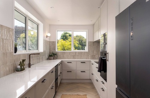 Cashmere House | Experience Luxury and Serenity: Your Perfect Riverside Retreat!