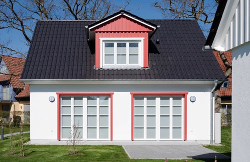 Ostseebad Prerow House | Discover the Dream Garden: Pet Friendly & Spa Retreat