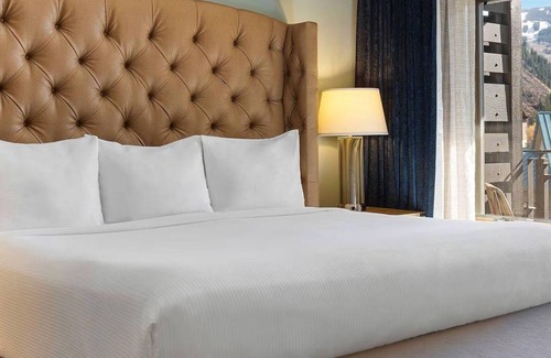 Avon Resort | Experience Mountain Luxury and Family Fun at Wyndham Resort at Avon- 2 Bd. Pres