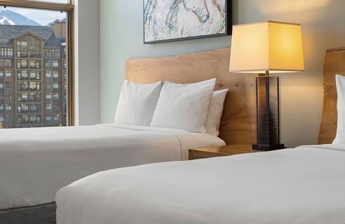 Avon Resort | Experience Mountain Luxury and Family Fun at Wyndham Resort at Avon- 2 Bd. Pres