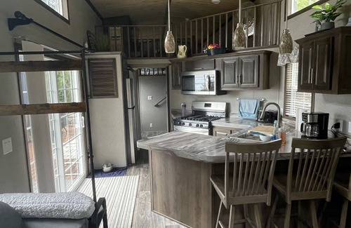 Lilliwaup House | Scenic Tiny Home with Hot Tub & Breathtaking Hood Canal View
