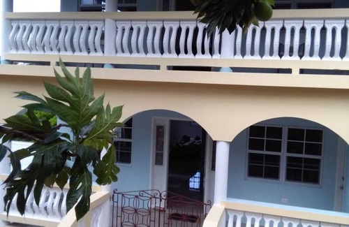 Silver Sands House | Discover Authentic Jamaica: Poolside Retreat with Kitchen