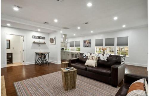 Highland Park House | Discover Tranquility in a Family-Friendly Downtown Home