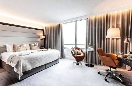 City Centre Dublin Hotel | Indulge in Relaxing Moments Near Phoenix Park