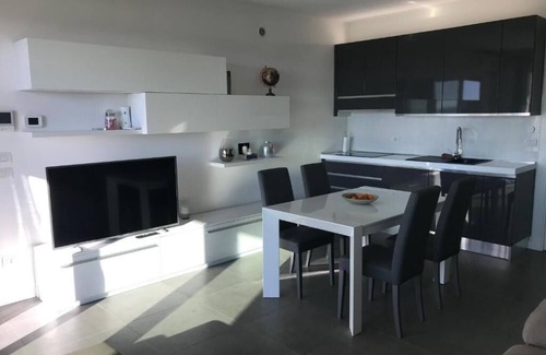 Lonato del Garda Apartment | Discover Experience the Park - Garda Lake with Pool & Spa