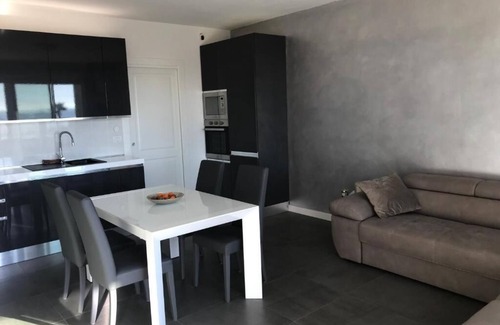 Lonato del Garda Apartment | Discover Experience the Park - Garda Lake with Pool & Spa