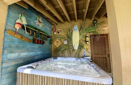 Caroga Lake House | Discover the Adirondacks with a Caribbean Twist - Pet Friendly