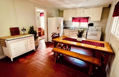 Caroga Lake Cabin | Unforgettable Adventures at Caroga Lake - Pet Friendly Retreat