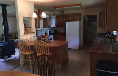Athol House | Discover Comfort in a Unique Straw Bale House Retreat