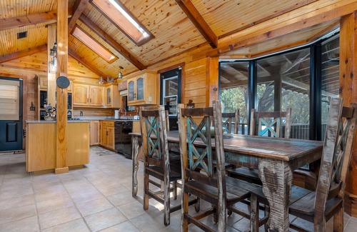 Muenster Cabin | Experience the Majesty of Nature with a Breathtaking Sunset!
