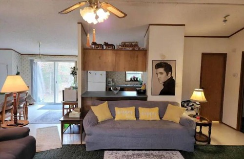 Baldwin House | Discover Nature's Tranquility with Family-Friendly Amenities
