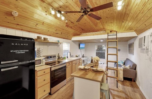 Tampa House | Discover the Unique Tiny House Experience for Families