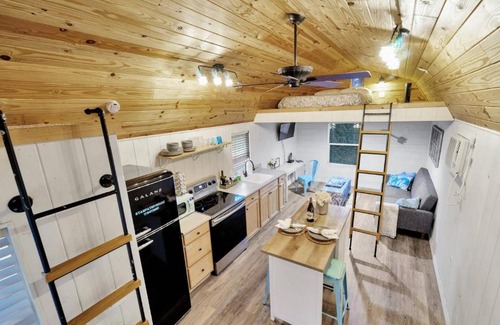 Tampa House | Discover the Unique Tiny House Experience for Families