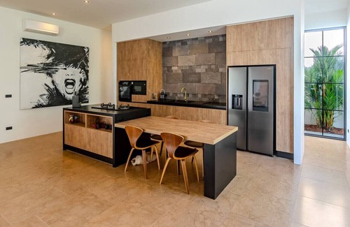 Maret House | Experience the ultimate in luxury and tranquility at Villa Mangosteen