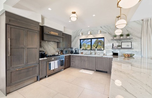 Bermuda Dunes House | Experience Timeless Elegance at Bella Bermuda Estate