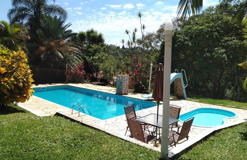 Mairinque House | Discover Serenity at Chácara Bicho Preguiça: Your Natural Escape