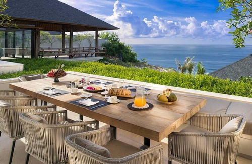 Kutuh Villa | Discover a Beachside Villa with Pool and Spa in Bali