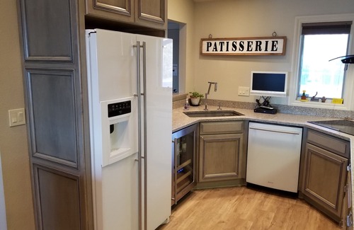 Oscoda Condo | Enchanting Romantic Getaway with Ocean Views & Spa