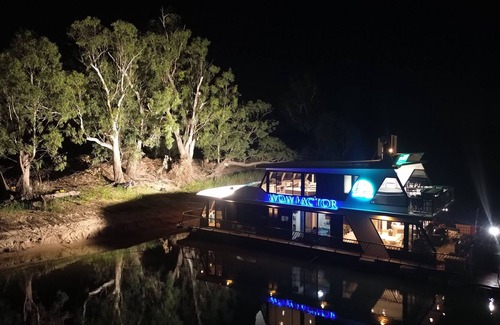 White Sands Boat Rental | Experience Wow Factor Your Home Away From Home