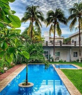 Puerto Arista House | Beachfront Experience for 16 Guests with Ocean Views