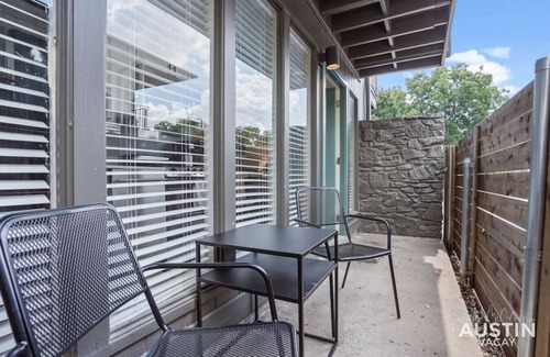 Hyde Park Apartment | Discover Austin Vibes | Studio Steps from Guadalupe Street