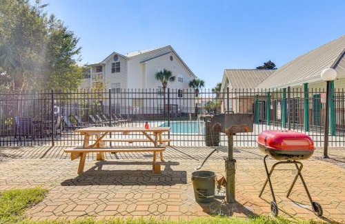 Indian Bayou Apartment | Inviting Destin Apt with Pool Access Near Indian Lake