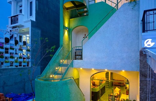 Da Lat House | Enjoy Your Stay at Circle Chiquilla - Kitchen Amenities Await