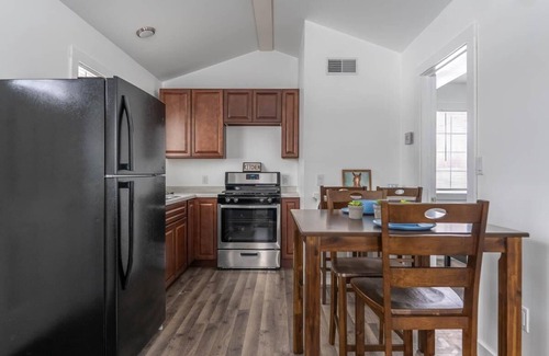 Laurium Cottage | Guest Rated 10/10 - Explore Keweenaw 2 Bedroom Cottage