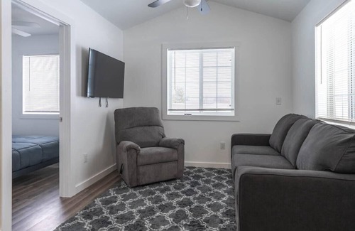 Laurium Cottage | Guest Rated 10/10 - Explore Keweenaw 2 Bedroom Cottage