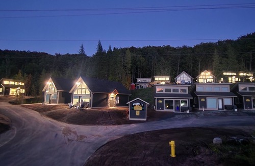 Munising Ski Chalet | Explore Munising Studio Suite 104: Pet Friendly & Family Ready