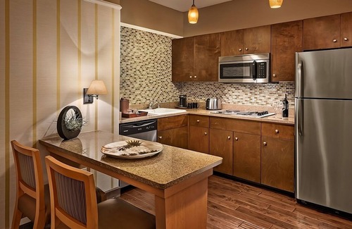 Gainey Village Villas Hotel | Discover Scottsdale from Our All-Suite Family Resort with Pool