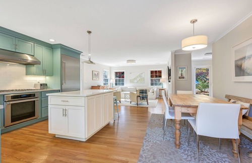 Silver Beach House | Discover the Hampton: A Shelter Island Retreat Awaits