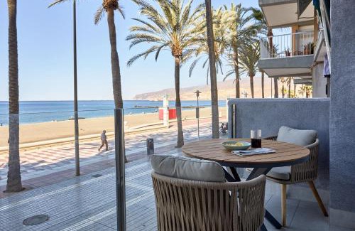 Almeria Apartment | Oceanfront Family Retreat at Apartaments Paseo Marítimo