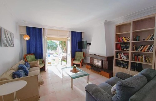 Aguadulce House | Experience Paradise at Expoholidays - Chalet en Aguadulce