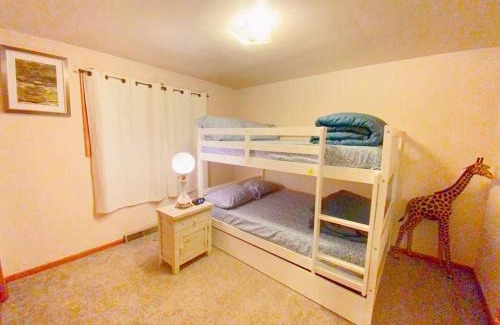 Stevens Point House | Discover Family-Friendly Stays at Express Gateway Hotel