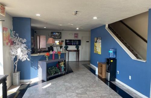 Junction City Hotel | Pet-Friendly Express Inn Extended Stay for Family Comfort