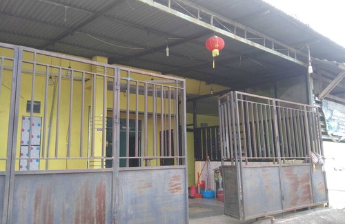 Tarakan Hotel | EXPRESS O 91281 Guest House Indah Jaya