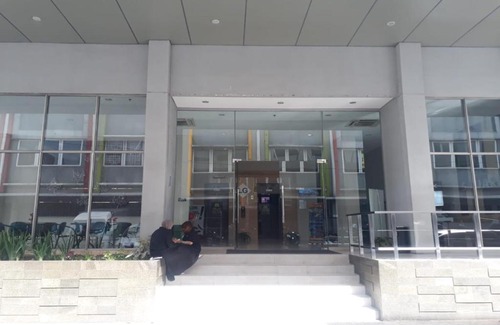 Cibaduyut Hotel | Family-Friendly Mekarwangi M-square Apartment with Pool