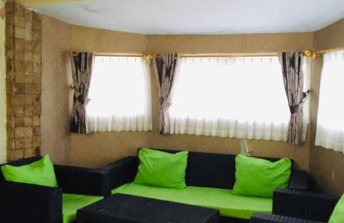 Cipanas Hotel | Budget-Friendly Stay at EXPRESS O 91923 Homestay Zona