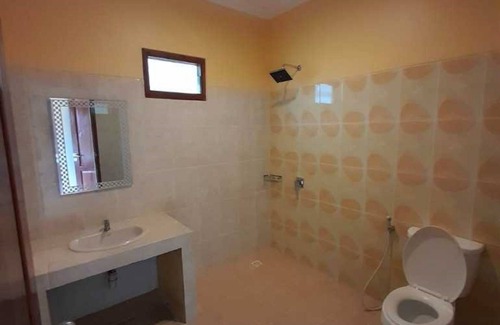 Cipanas Hotel | Budget-Friendly Stay at EXPRESS O 91923 Homestay Zona