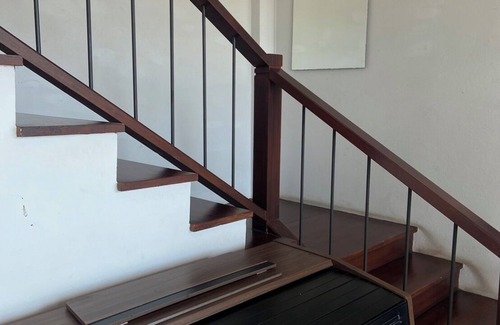 Hua Toei Apartment | Budget-Friendly Stays at Express URT with Breakfast Included