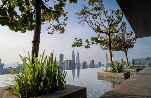 Kuala Lumpur Apartment | Explore Expressionz KLCC by Mana-Mana: Family-Friendly Stay