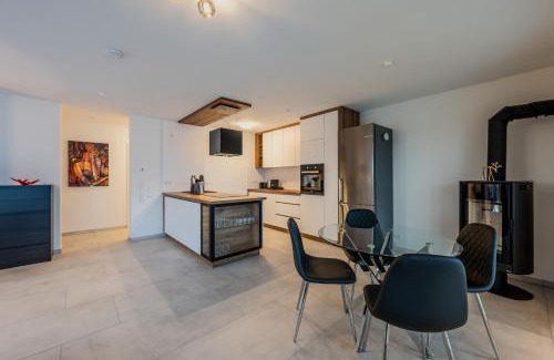 Boeblingen Apartment | Stunning USM Luxury Apartment with Ocean View & Terrace