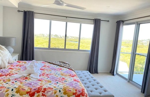 Yeppoon Villa | Elegant Central Villa with Pool and Ocean View Awaits You