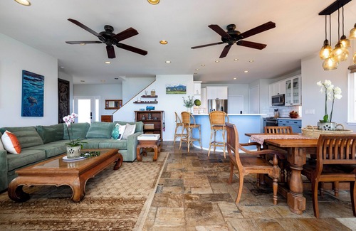 Mokuleia House | Beachfront Bali-Style Retreat with Ocean Views & Master Suites