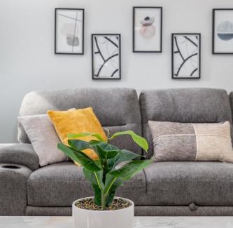 Asylum Hill Apartment | Stylish Downtown Loft Apartment with Child-Friendly Amenities