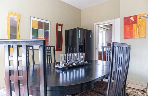 Grinzing Villa | Exquisite Home w/Garden & Free Parking - for 20p